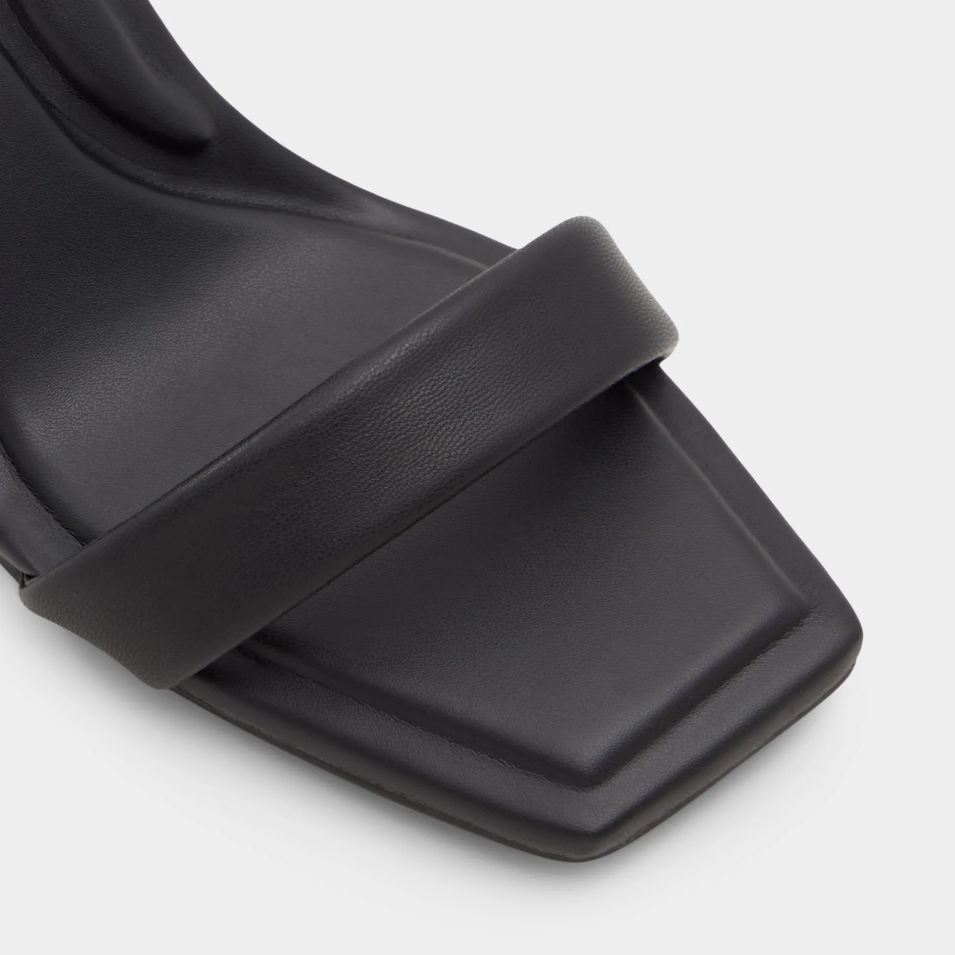 ALDO Block Heels^Aurorai Black