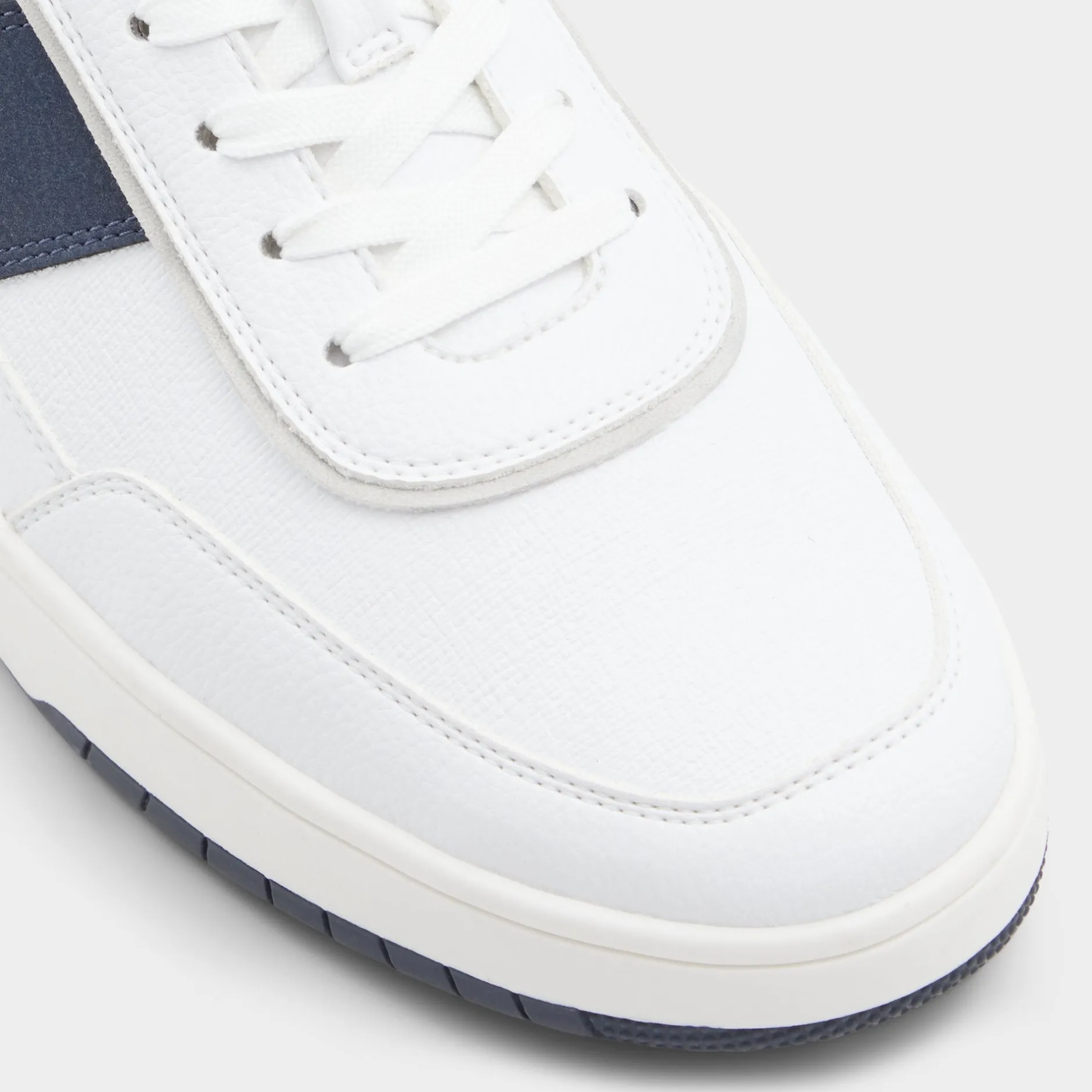 ALDO Sneakers^Creed White