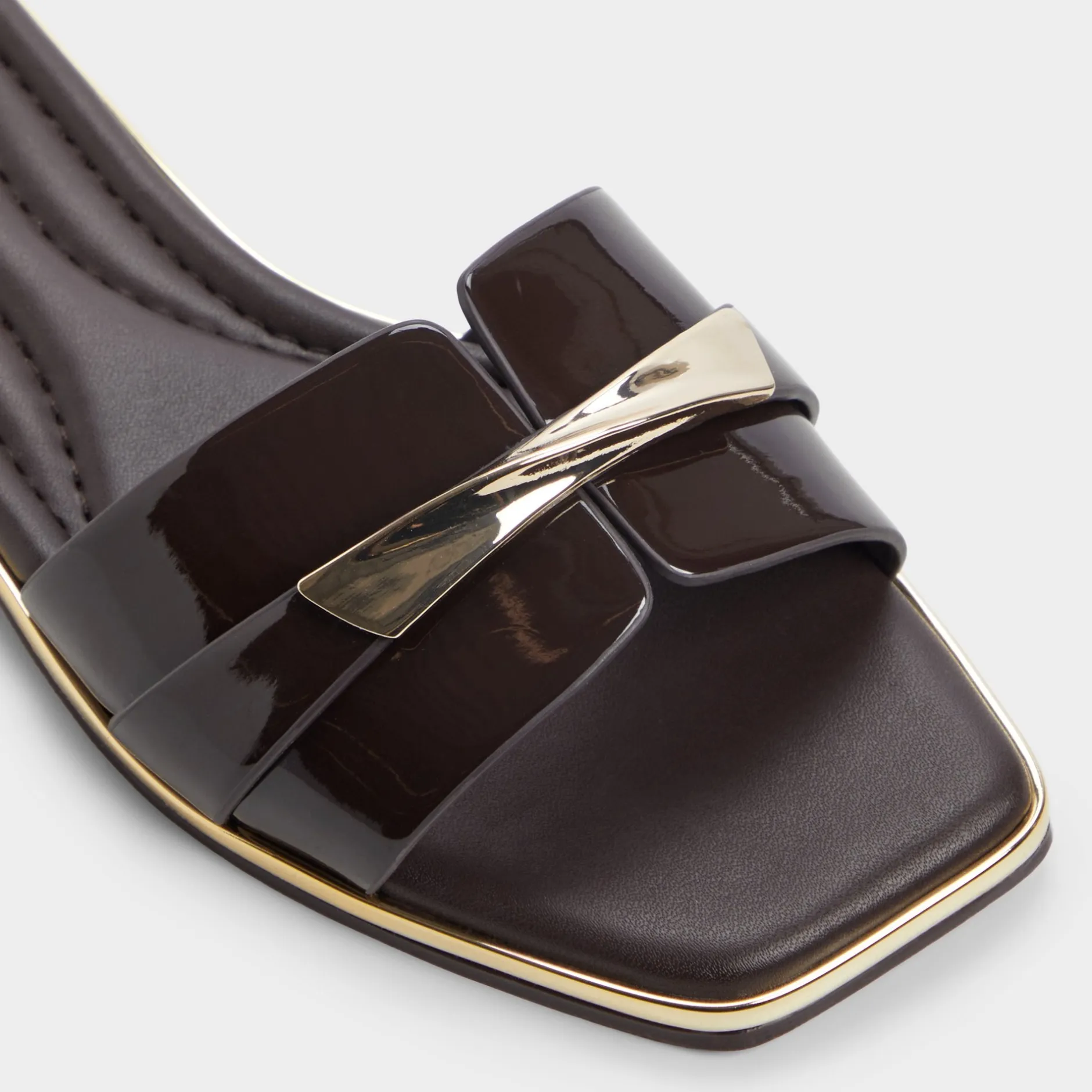 ALDO Flat Sandals^Darlina Medium brown
