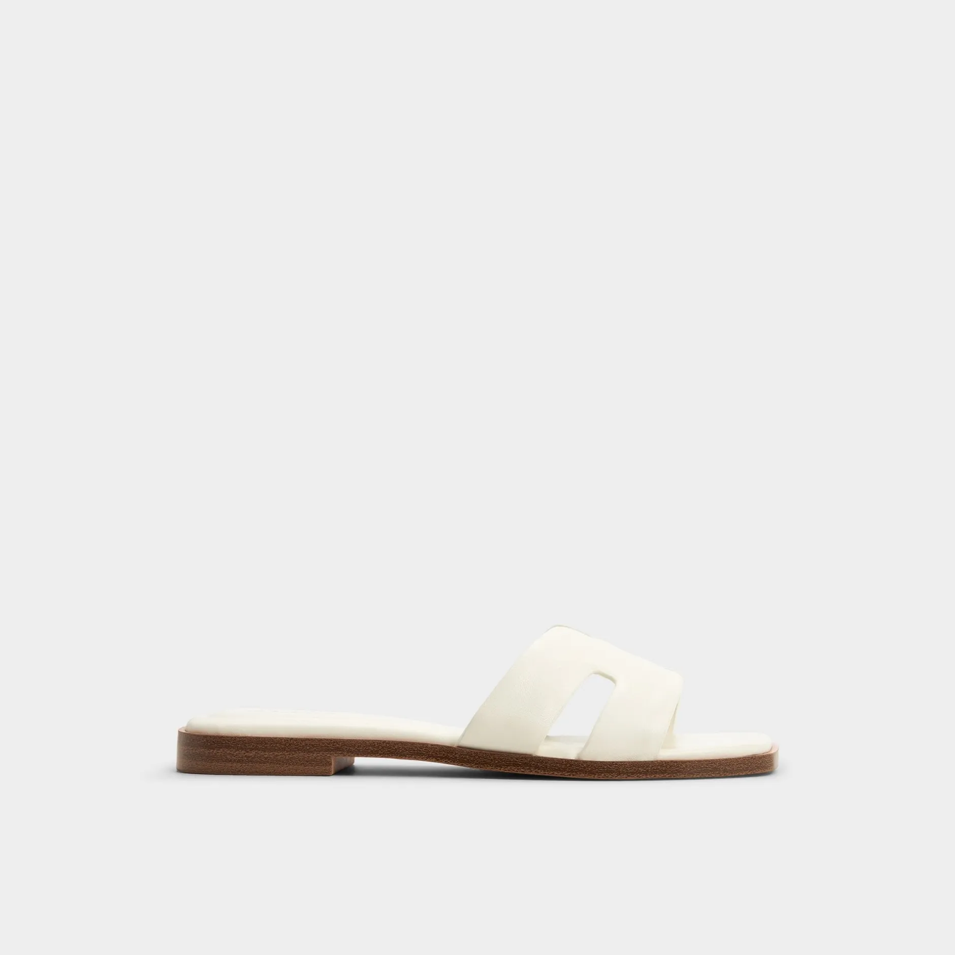 ALDO Flat Sandals^Itsandal White